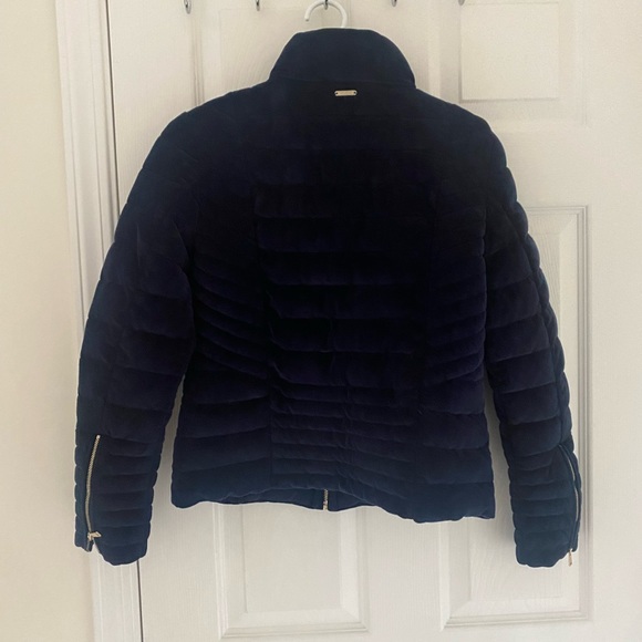 Girls size 16 Guess puffer jacket - Picture 2 of 5